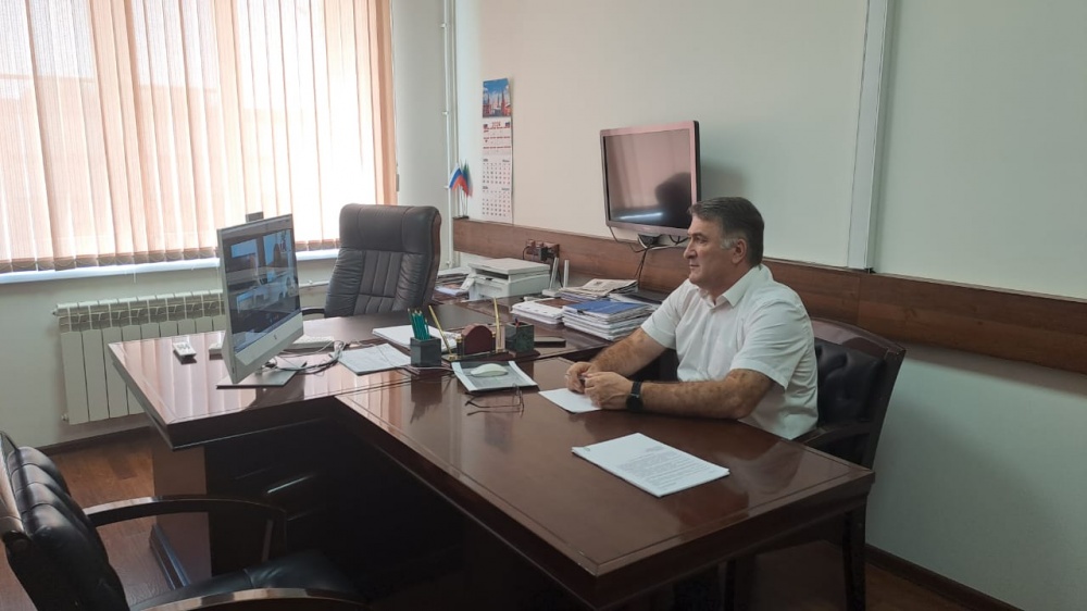 Администрация Хасавюртовского района приняла участие в работе Правительственного совещания в режиме ВКС Минимущества  РД