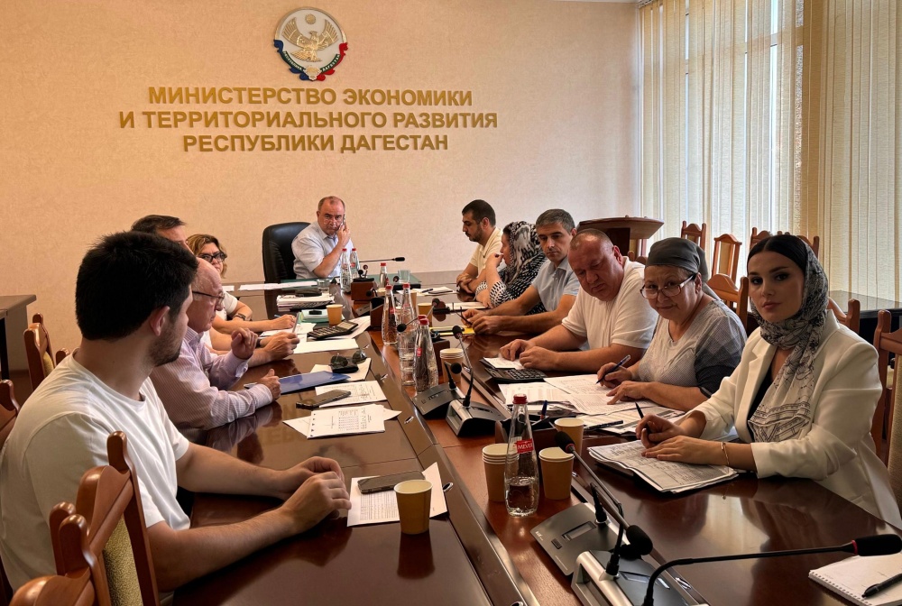 Администрация Хасавюртовского района приняла участие в работе совещания  Минэкономразвития РД