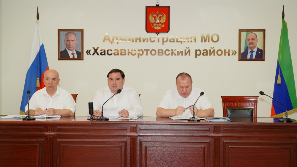 Глава Хасавюртовского района провел  очередное пленарное совещание актива муниципалитета