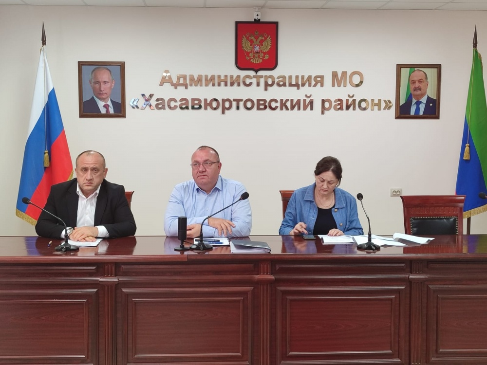 Администрация Хасавюртовского района приняла участие в работе Правительственного совещания в режиме ВКС  под руководством Наримана Абдулмуталимова