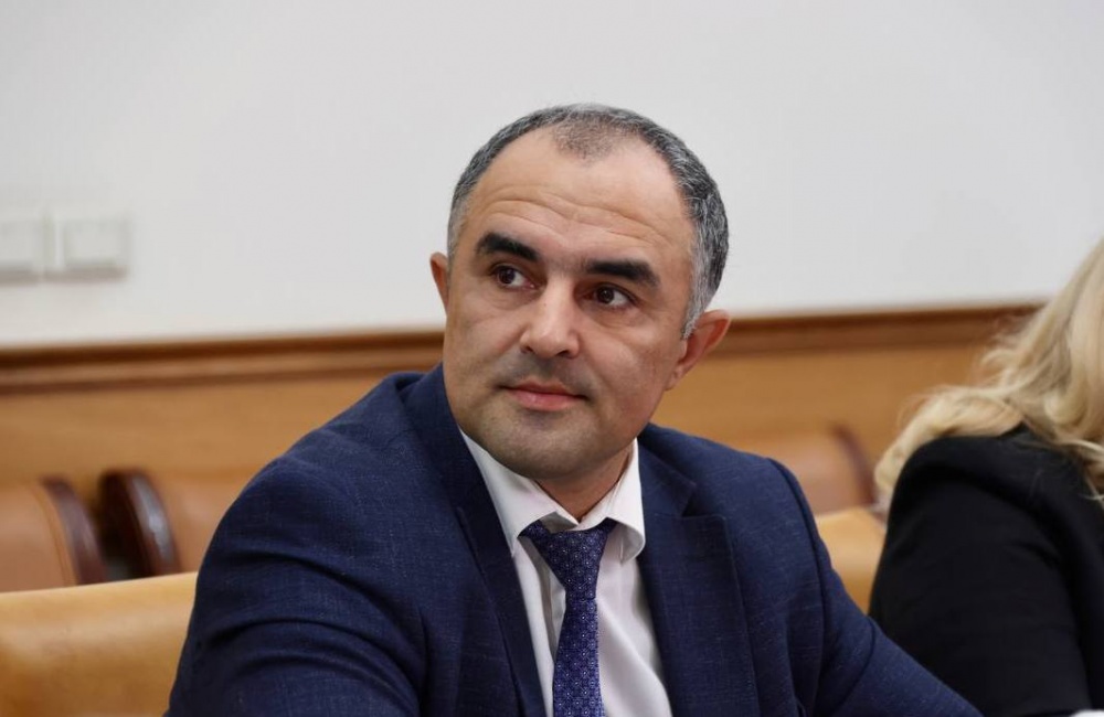 Министр цифрового развития РД Юрий Гамзатов проведёт выездной прием граждан в администрации Хасавюртовского  района