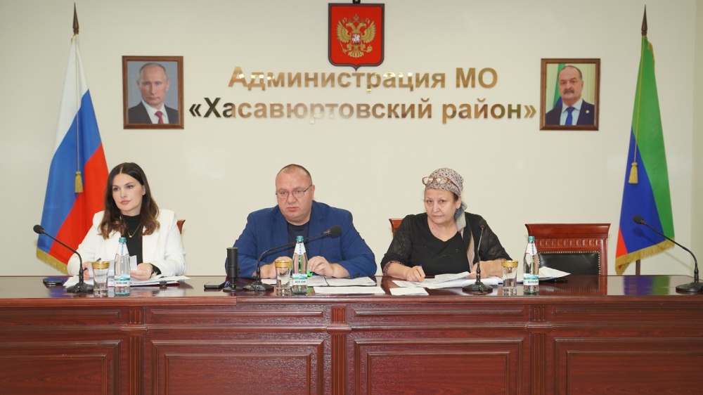 В администрации Хасавюртовского района состоялось очередное рабочее   совещание по вопросам налогооблажения