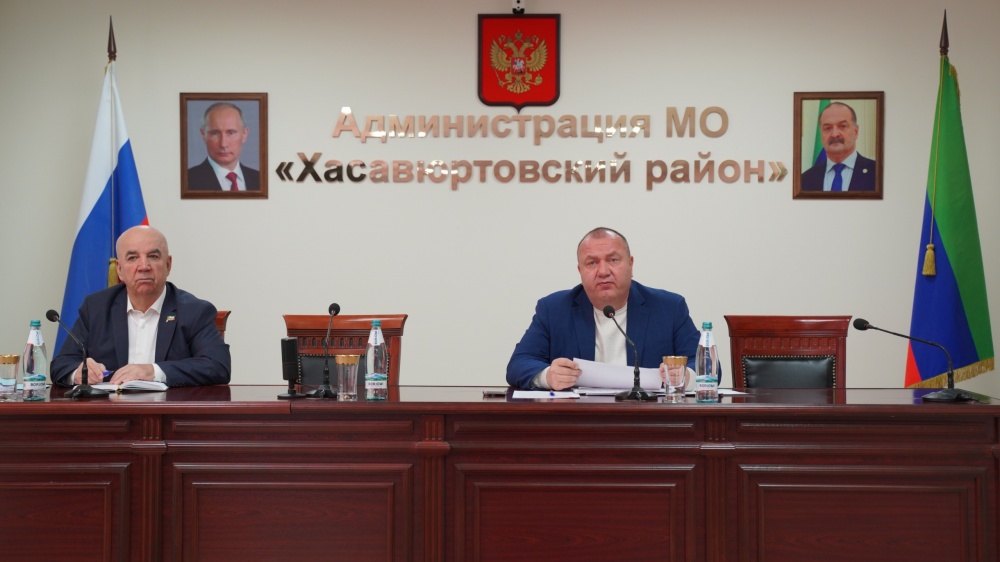 В администрации Хасавюртовского района состоялось  очередное плановое совещание актива