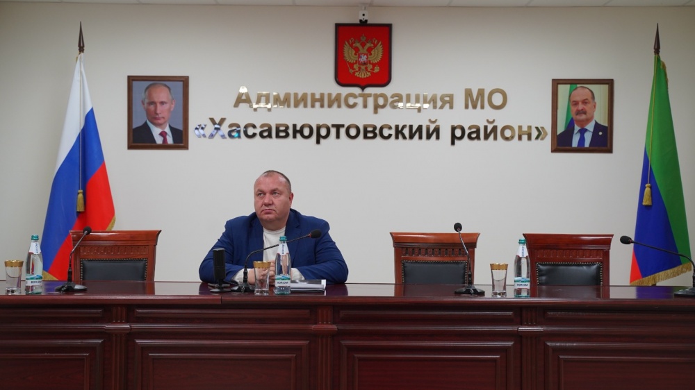 Администрация Хасавюртовского района приняла участие в работе совещания в режиме ВКС Министерства образования и науки РД