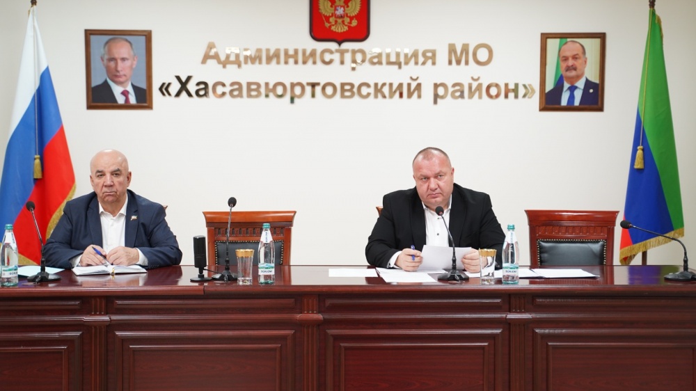 В администрации Хасавюртовского района состоялось  очередное плановое совещание актива