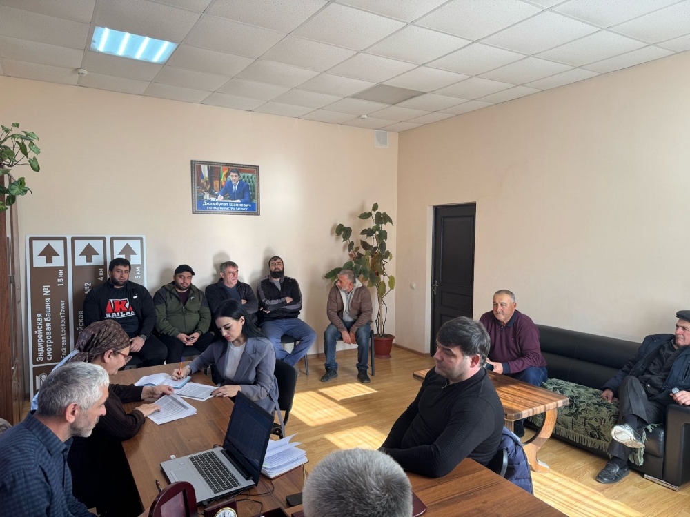 В Хасавюртовском районе  Межведомственная комиссия по укреплению налоговой дисциплины проводит выездные заседания