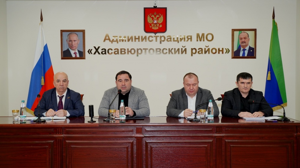 Глава Хасавюртовского района провел расширенное совещание по вопросам организации и хода осеннего призыва