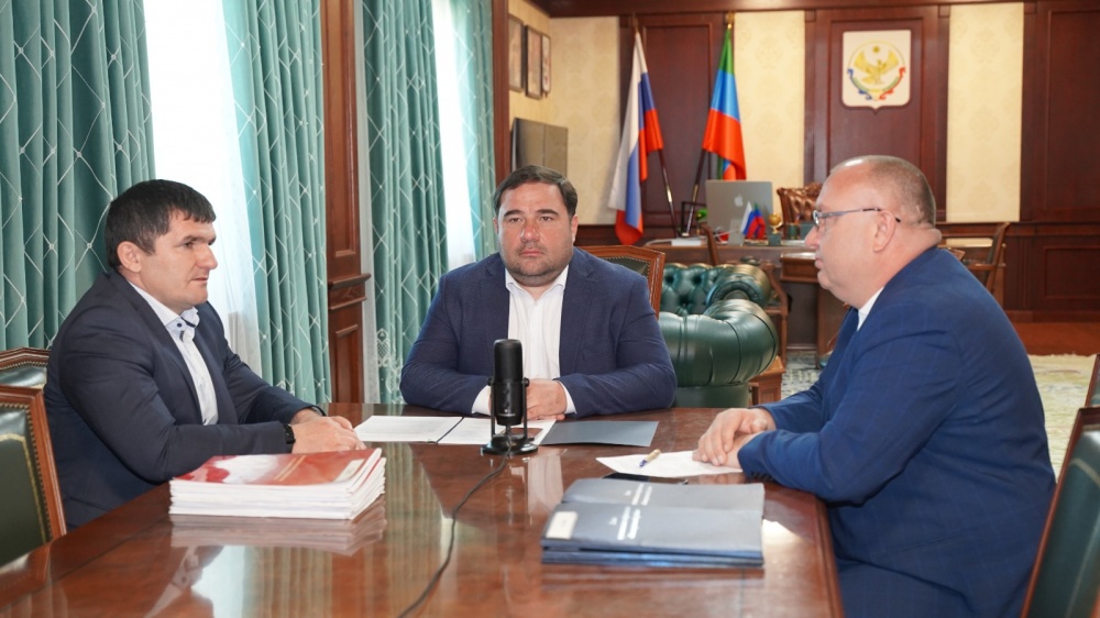 Глава Хасавюртовского района принял участие в  трансляции Прямой линии Главы Дагестана Сергея Меликова