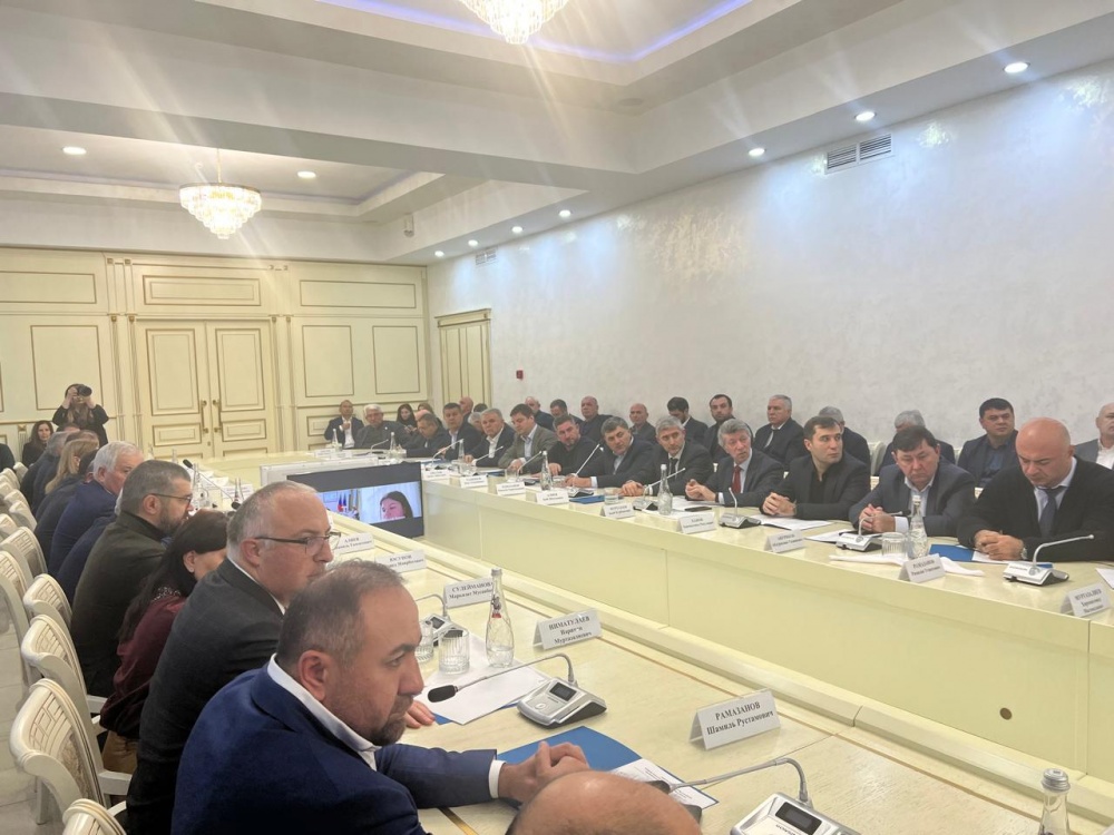 Глава Хасавюртовского района принял участие в работе заседания Совета по АПК  под руководством Сергея Меликова