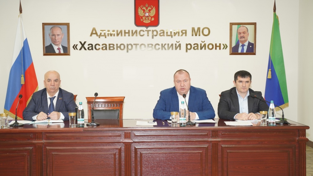В администрации Хасавюртовского района состоялось  очередное плановое совещание актива