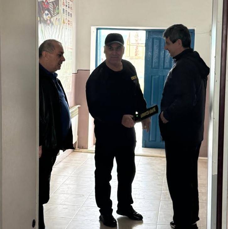 Специалисты отдела АТР МО «Хасавюртовский район» продолжают проверки состояния антитеррористической защищенности образовательных учреждений