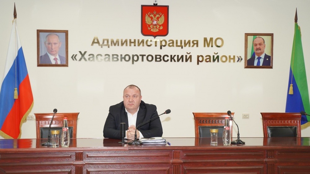 Администрация  Хасавюртовского района приняла  участие в работе Правительственного совещания о реализации жилищных прав детей – сирот в режиме ВКС