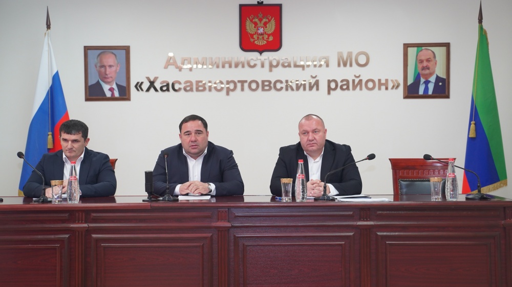 На совещании актива Глава Хасавюртовского района подвел  итоги 2024 года и обозначил  приоритетные задачи  на 2025 г