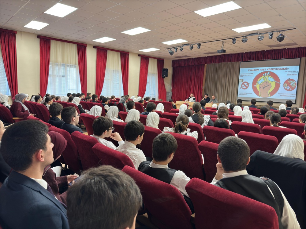 Антинаркотическая комиссия в МО «Хасавюртовский район» проводит профилактические мероприятия в образовательных учреждениях района