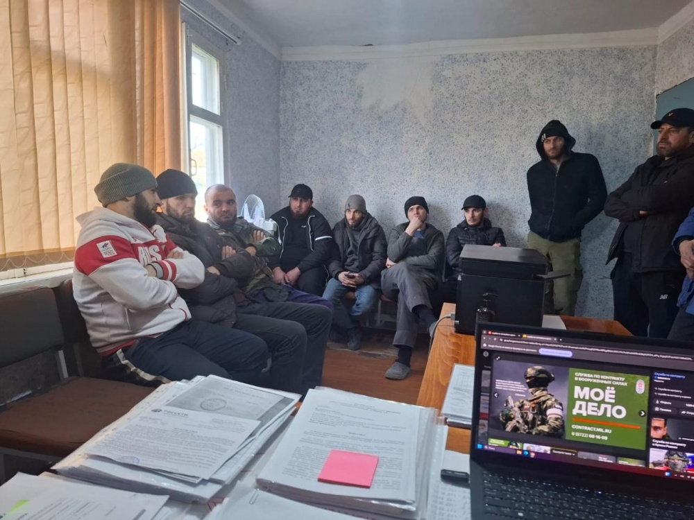Власти Хасавюртовского района продолжают комплексные мероприятия по организации призыва и контрактной службы