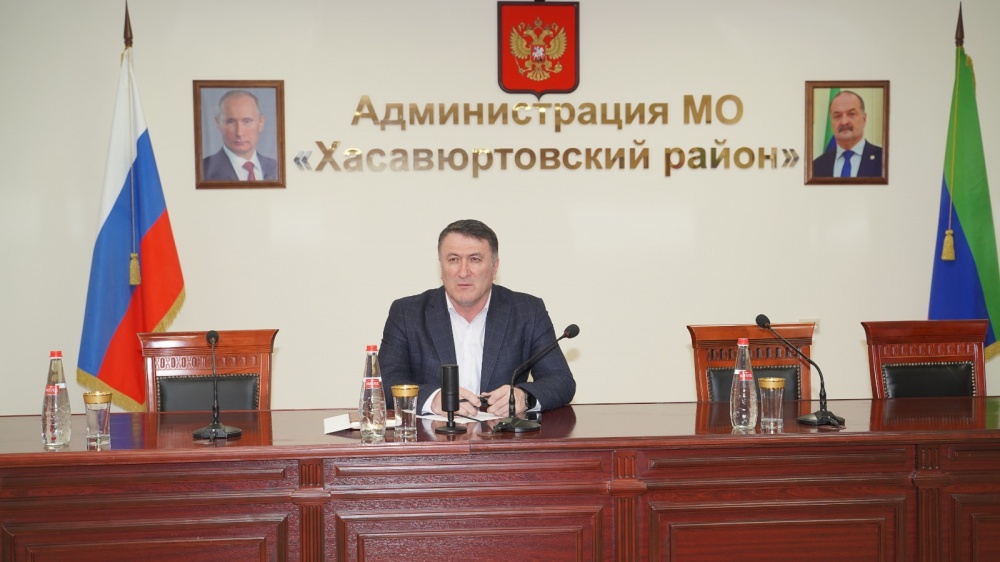 Администрация Хасавюртовского района приняла участие в работе совещания в режиме видеоконференцсвязи Министерства строительства, архитектуры  и ЖКХ РД