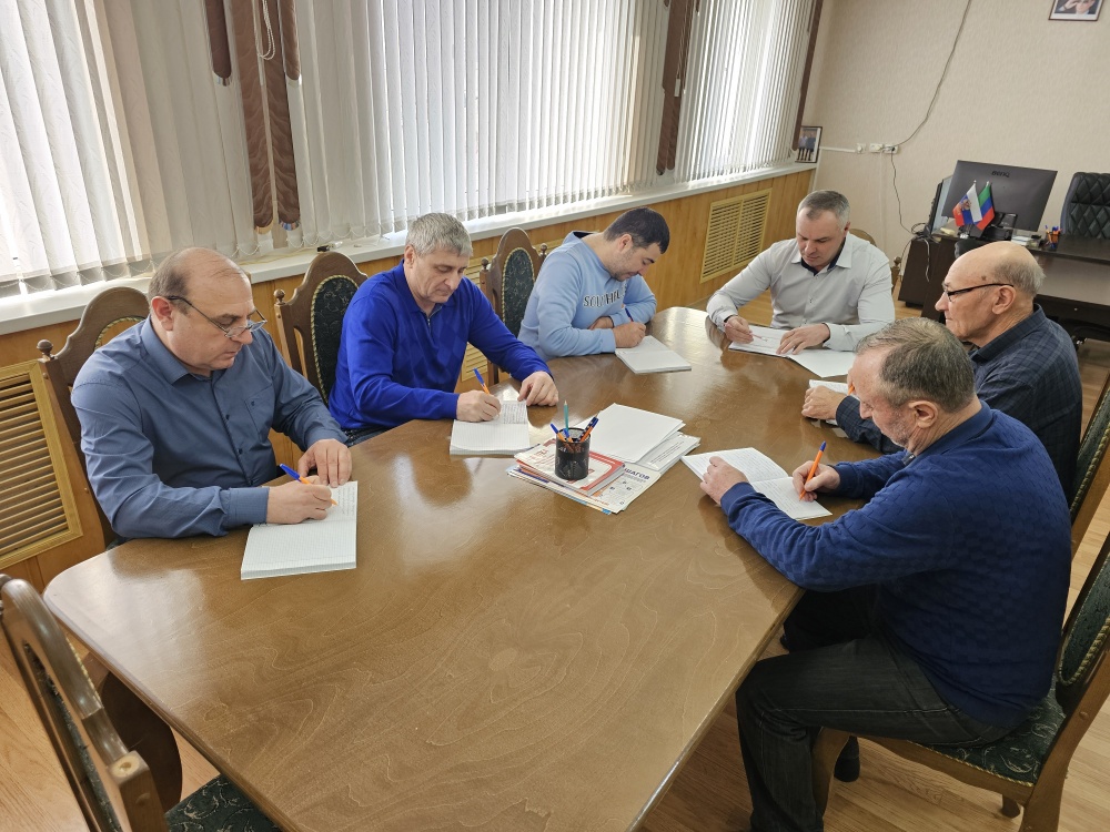 В МКУ «ЕДДС»  Хасавюртовского района прошли очередные занятия по организации уровня оперативного дежурства