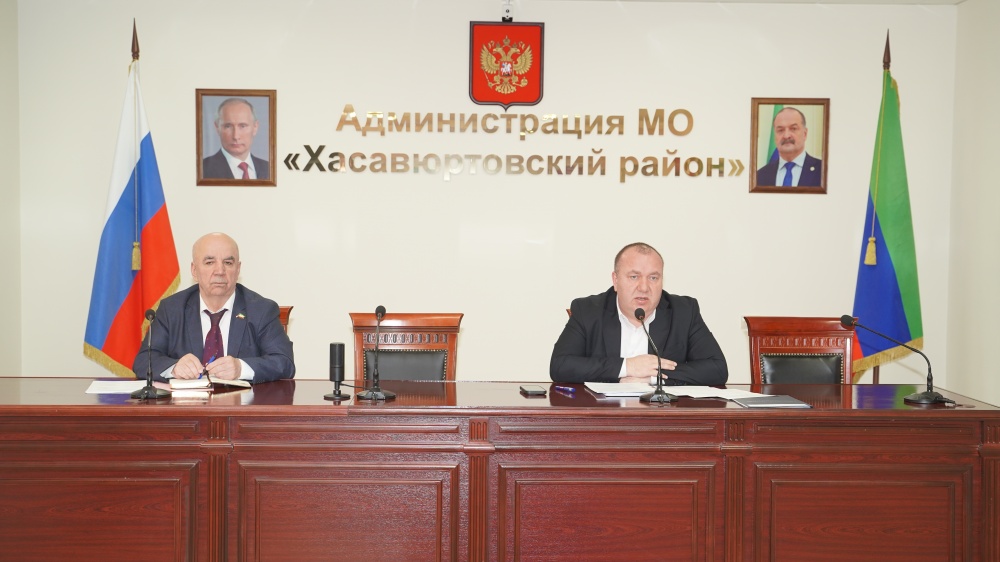 На очередном плановом совещании актива Хасавюртовского района обсудили актуальные вопросы деятельности муниципалитета