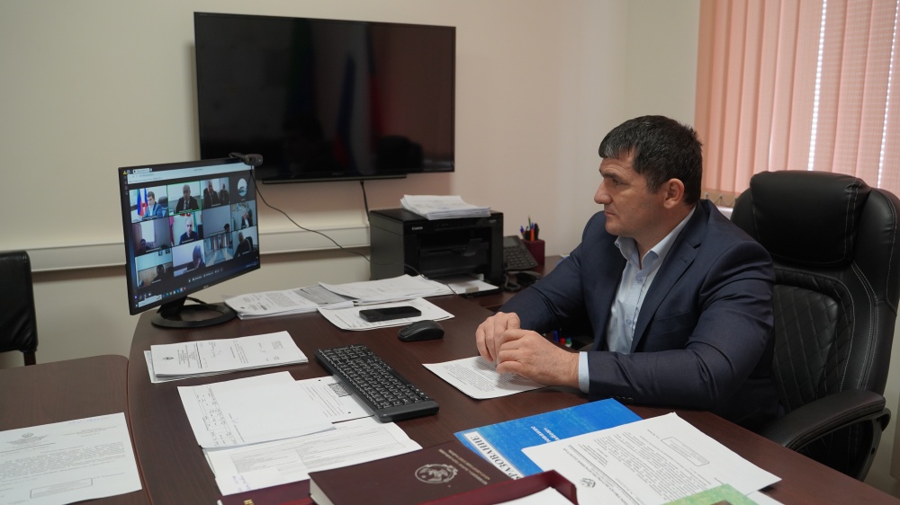 Администрация Хасавюртовского района приняла участие в работе  совещания Министерства культуры РД режиме ВКС