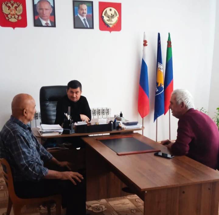 В сельских поселениях Хасавюртовского района продолжаются   адресные профилактические встречи с выделенной категорией лиц.