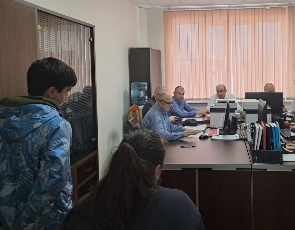В МО «Хасавюртовский район» прошло очередное заседание комиссии по делам несовершеннолетних и защите их прав