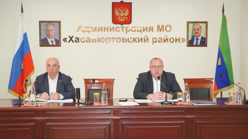 В администрации Хасавюртовского района состоялось  очередное  совещание аппарата и актива МР