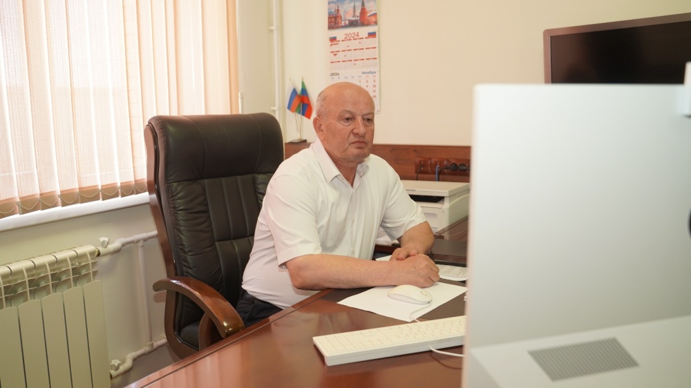 Администрация Хасавюртовского района приняла участие в работе Правительственного заседания межведомственной группы  в режиме ВКС под руководством Рамазана Джафарова