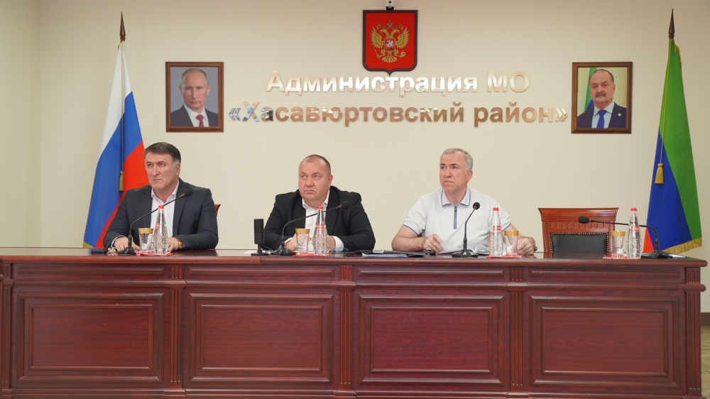 Администрация Хасавюртовского района приняла  участие в работе  Правительственного совещания   режиме ВКС под руководством Абдулмуслима Абдулмуслимова