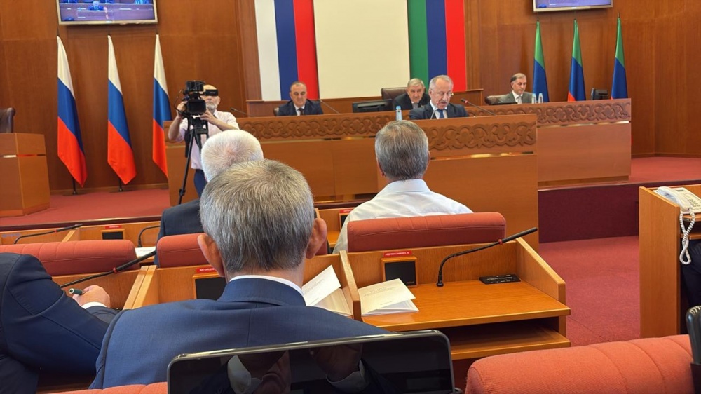 Председатель Собрания депутатов Хасавюртовского района Магомед Лабазанов принял участие в работе публичных слушаний в НС РД