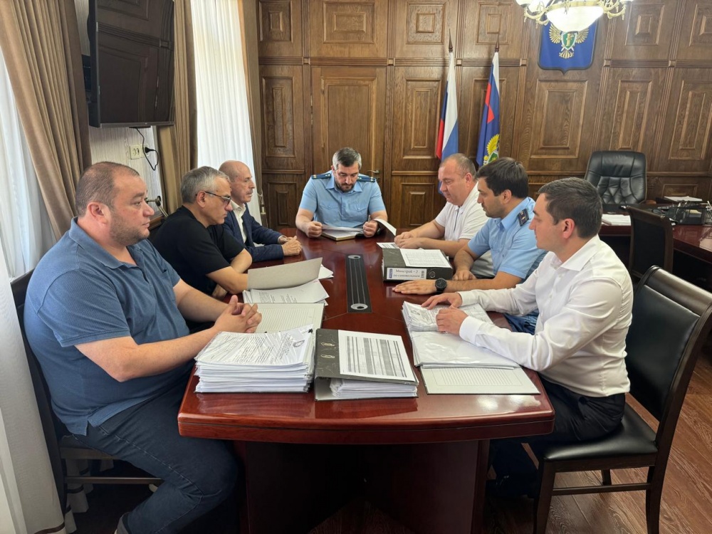 Администрация МР   приняла участие в работе совещания Прокуратуры Хасавюртовского района