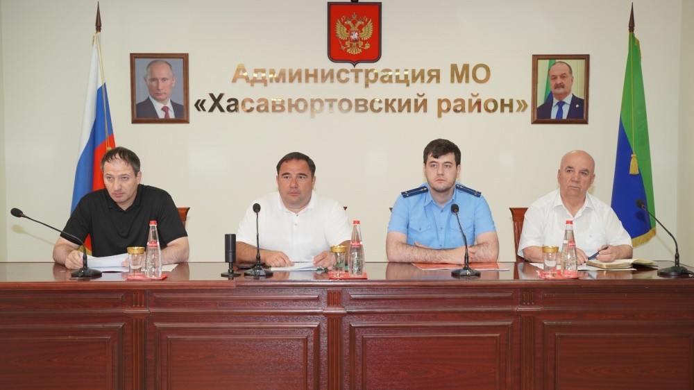 Глава Хасавюртовского района провел  заседание Антитеррористической комиссии МР