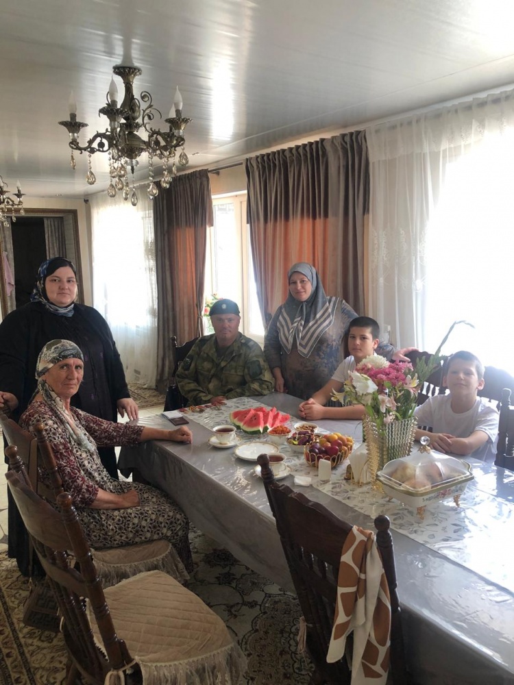 В ЦБС Хасавюртовского района проходят мероприятия «Семья – начало всех начал», посвященные Дню семьи, любви и верности.
