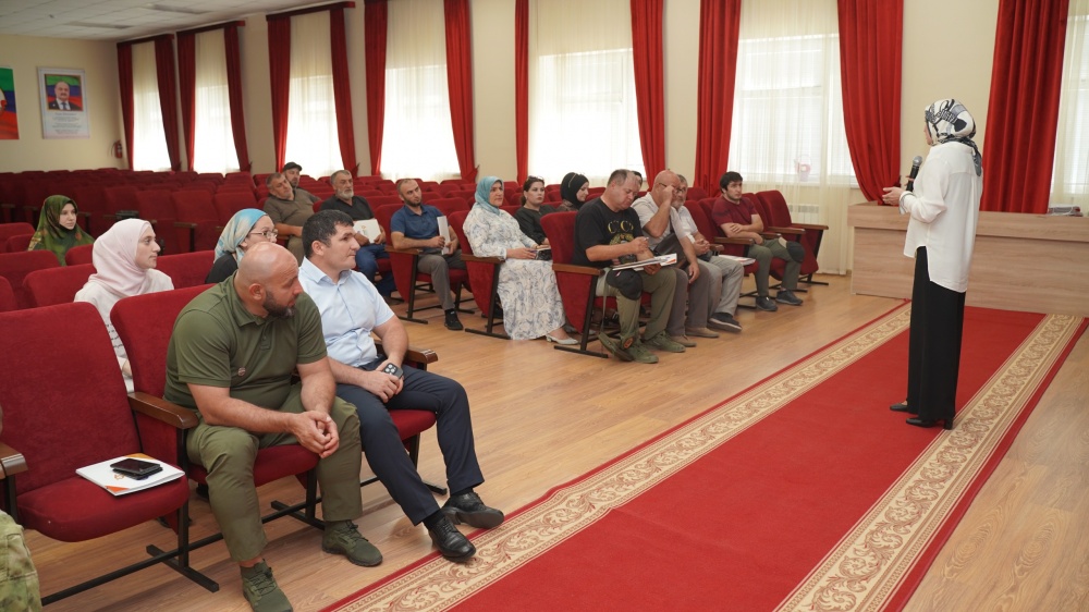В Хасавюртовском районе в селе Эндирей проходит пятидневный тренинг «СВОй бизнес» для  участников СВО и членов их семей