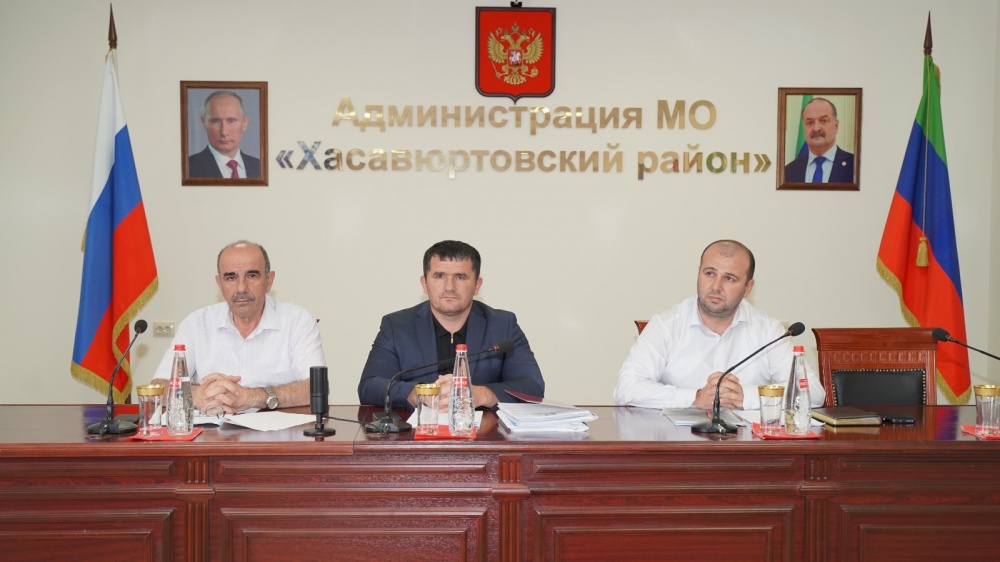 Администрация   Хасавюртовского района приняла  участие в работе заседания Республиканской Комиссии  по делам несовершеннолетних  в режиме ВКС