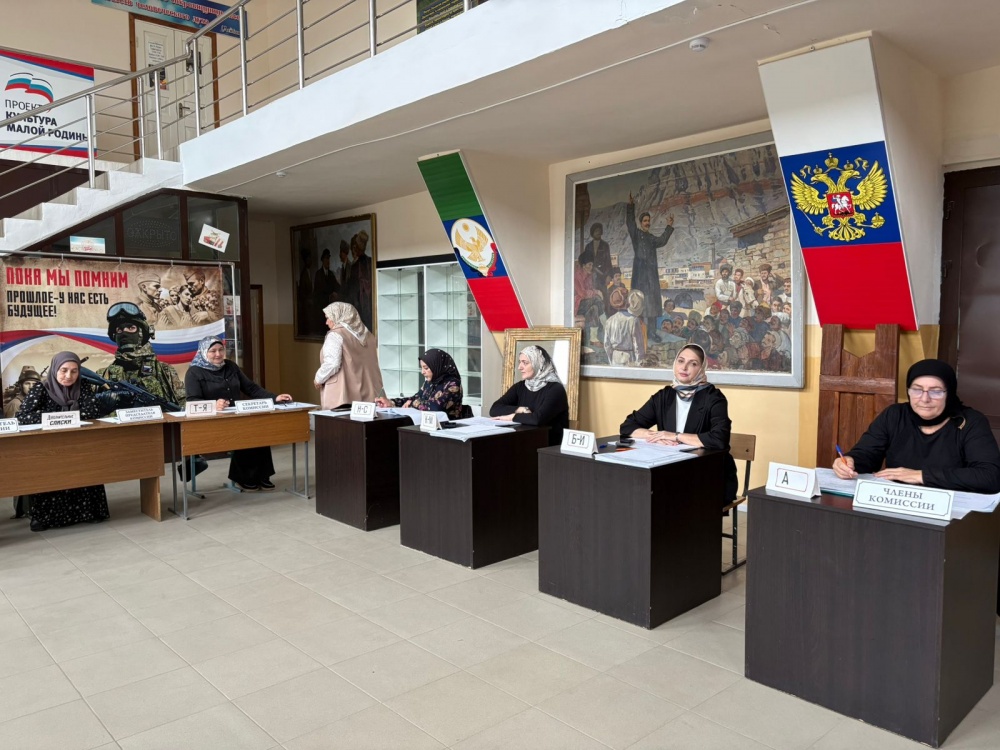В 8:00 в Хасавюртовском районе открылись все 71  избирательных участка