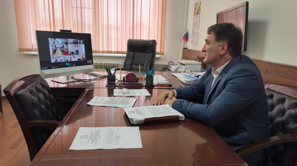 Администрация Хасавюртовского района приняла участие в работе Правительственного заседания     в режиме ВКС  под руководством Наримана Абдулмуталибова