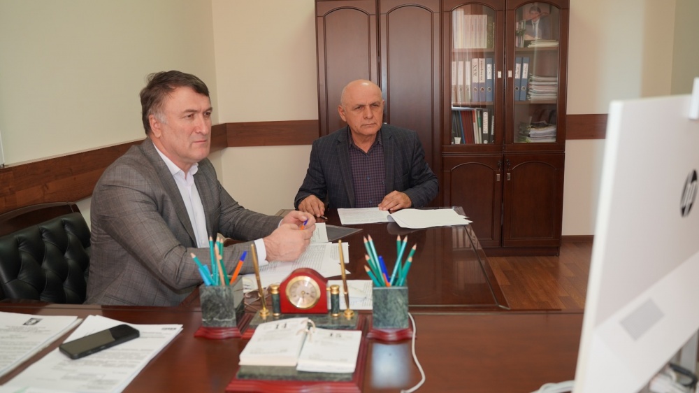 Администрация Хасавюртовского района приняла участие в работе Правительственного совещания  в режиме ВКС  под руководством Наримана Абдулмуталибова