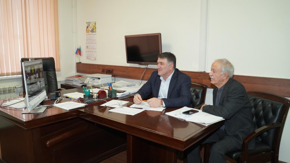 Администрация Хасавюртовского района приняла участие в работе совещания  в режиме ВКС Государственной жилищной инспекции РД