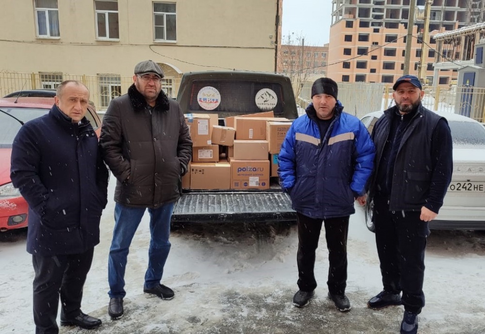Хасавюртовский район продолжает оказывать гуманитарную и продовольственную помощь участникам СВО