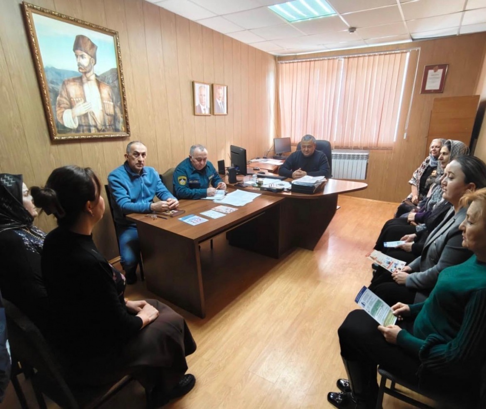 Специалисты МКУ «Управление по делам ГО и ЧС Хасавюртовского района» продолжают проведение выездных занятий и объектовых тренировок на территории муниципалитета.